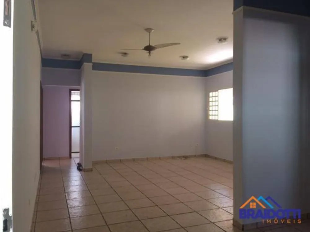Casa, 3 quartos, 196 m² - Foto 2