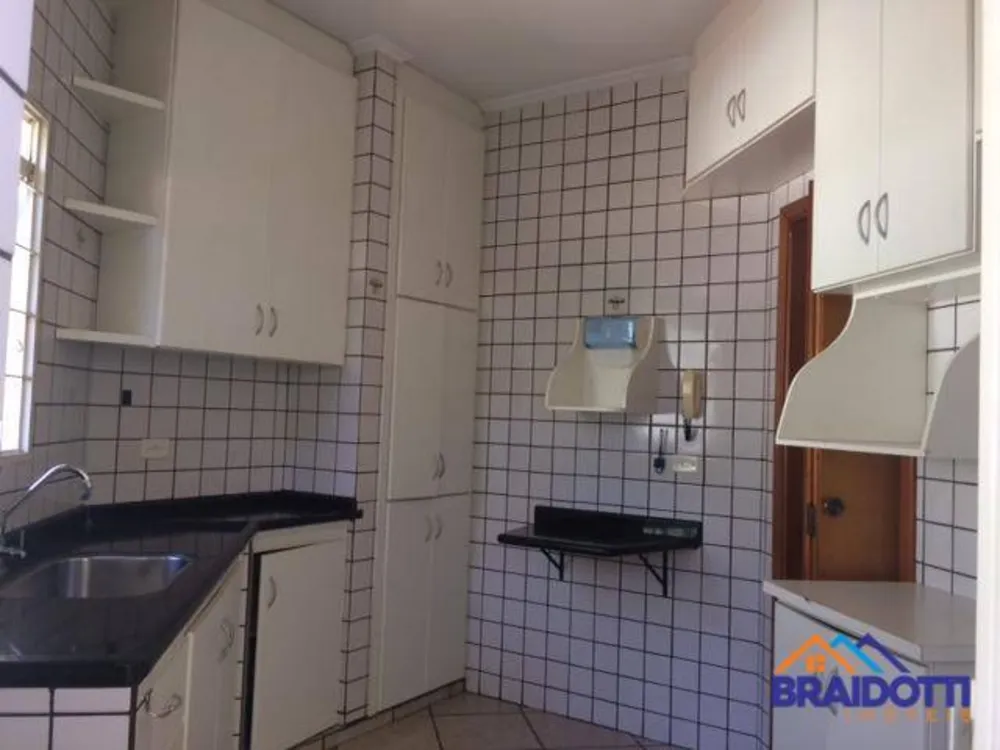 Casa, 3 quartos, 196 m² - Foto 4