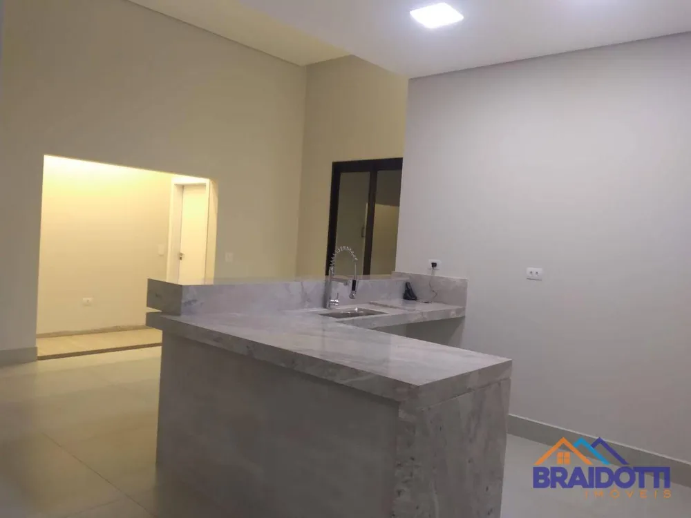 Casa, 3 quartos, 212 m² - Foto 4