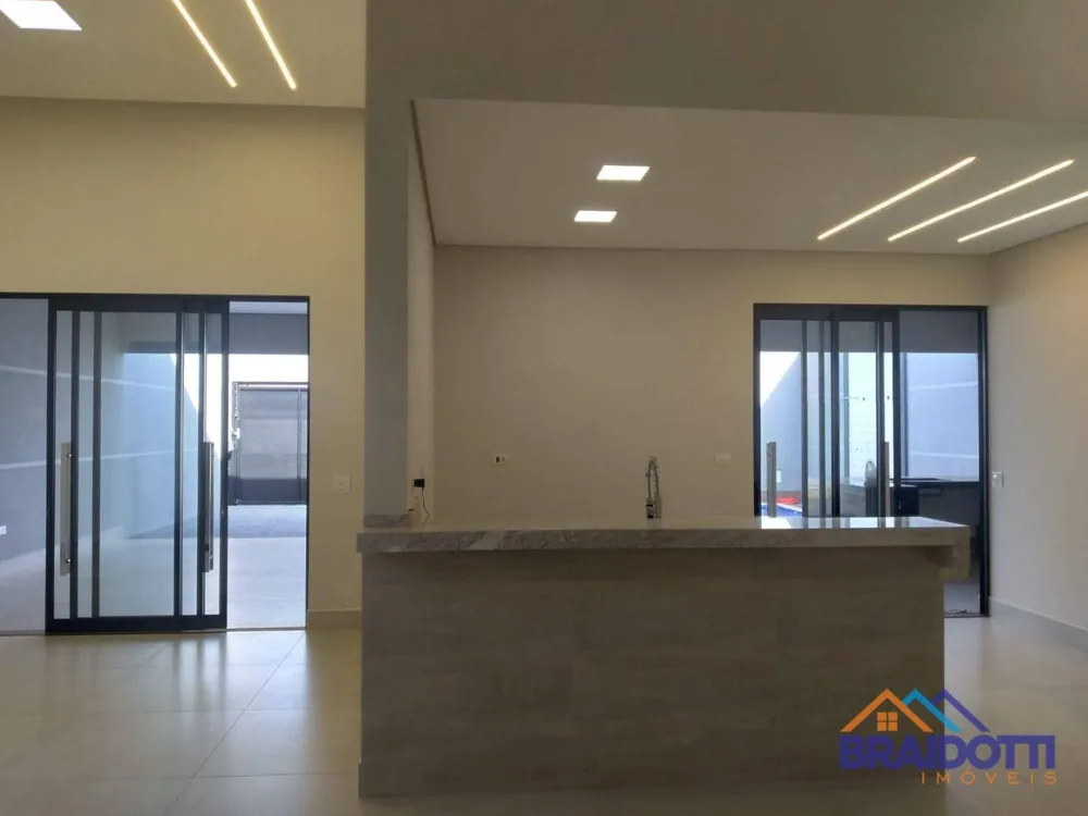 Casa, 3 quartos, 212 m² - Foto 2