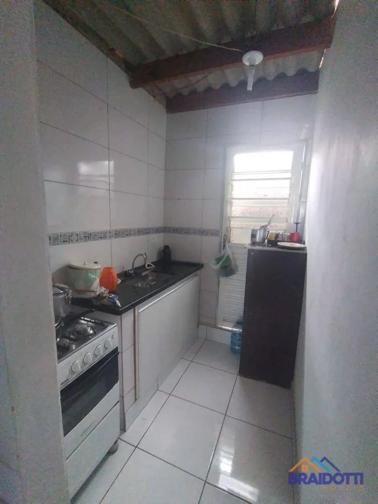 Casa, 3 quartos, 200 m² - Foto 3
