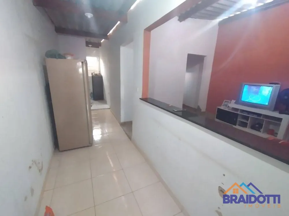 Casa, 3 quartos, 200 m² - Foto 2