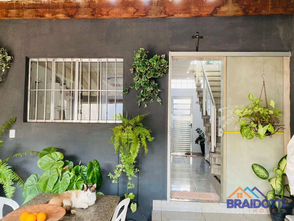 Casa, 2 quartos, 90 m² - Foto 1