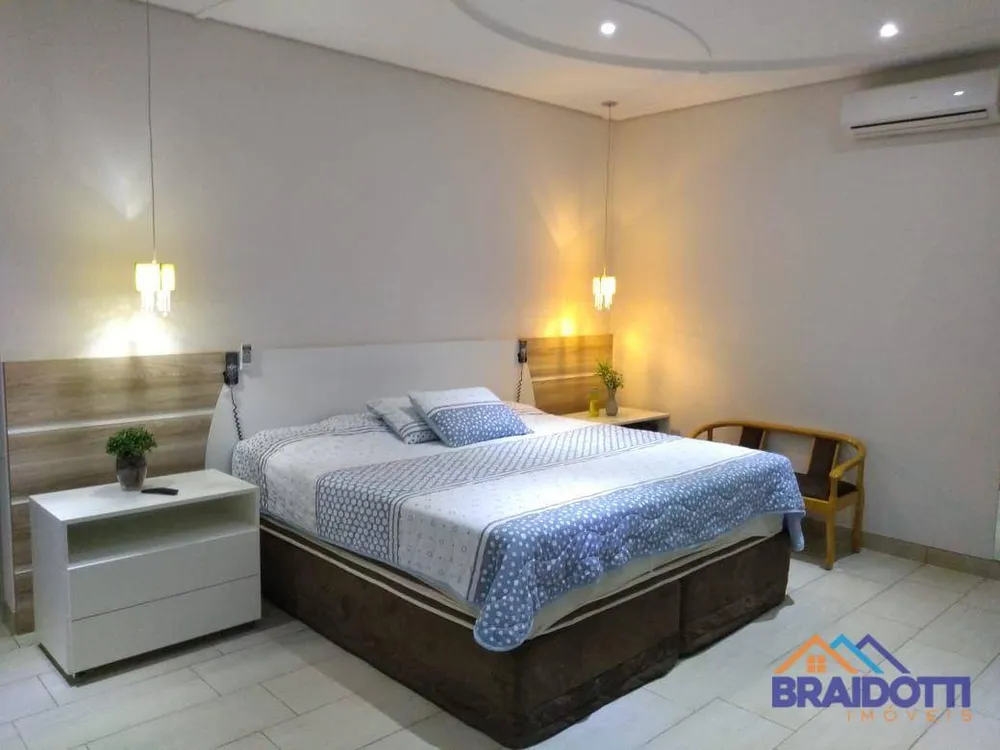 Casa, 4 quartos, 361 m² - Foto 2