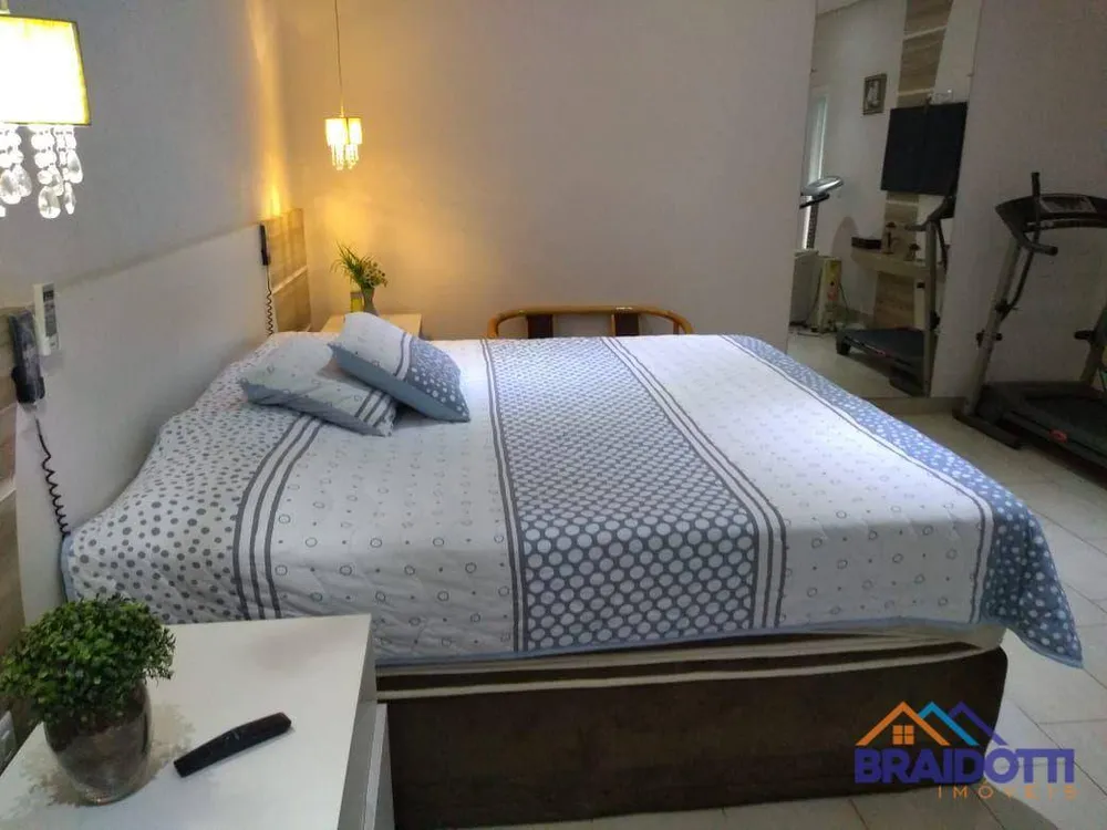 Casa, 4 quartos, 361 m² - Foto 3