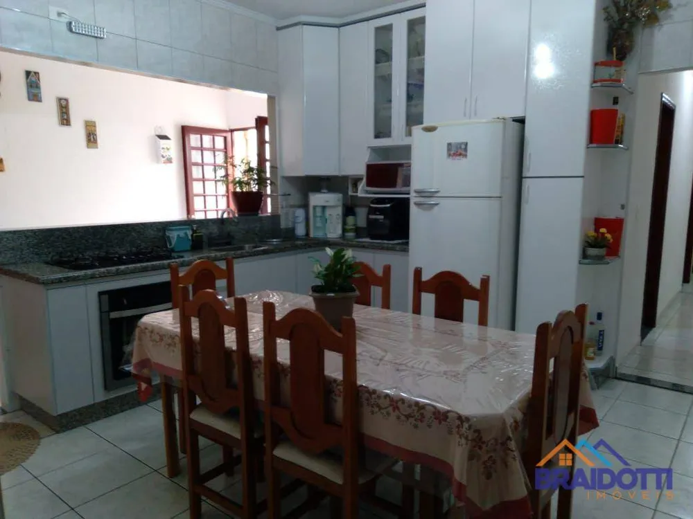 Casa, 3 quartos, 130 m² - Foto 2