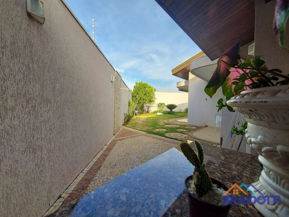 Casa, 3 quartos, 249 m² - Foto 4