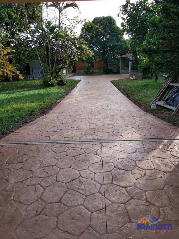 Chácara, 2 quartos, 1004 m² - Foto 2