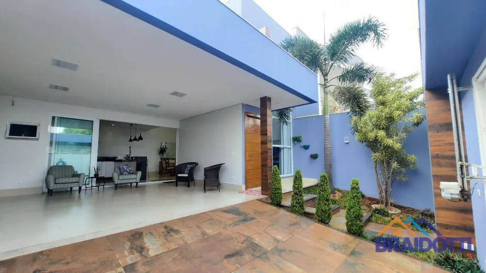 Casa, 3 quartos, 180 m² - Foto 1