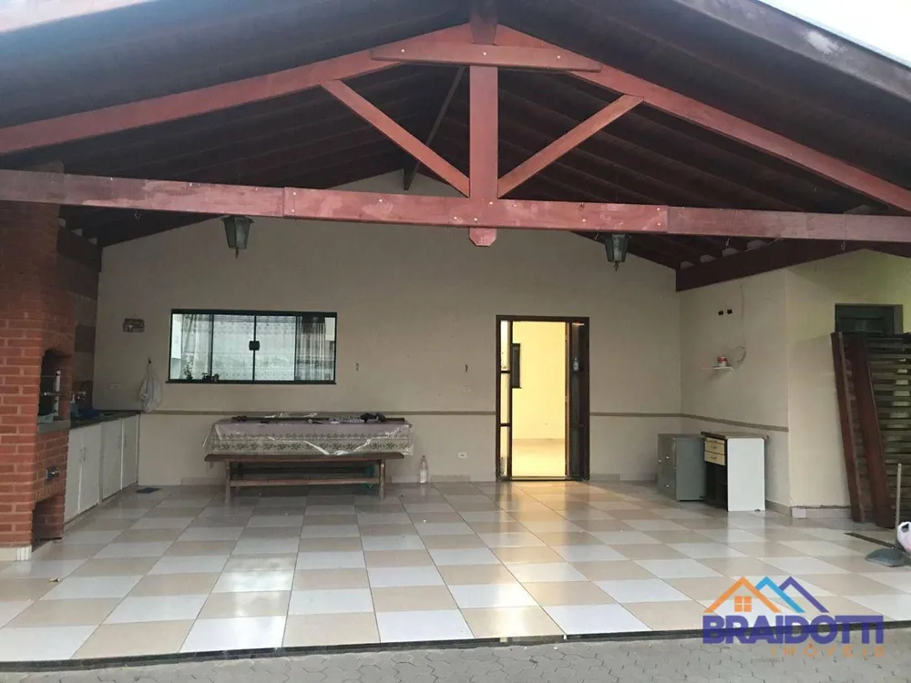 Casa, 3 quartos, 164 m² - Foto 1