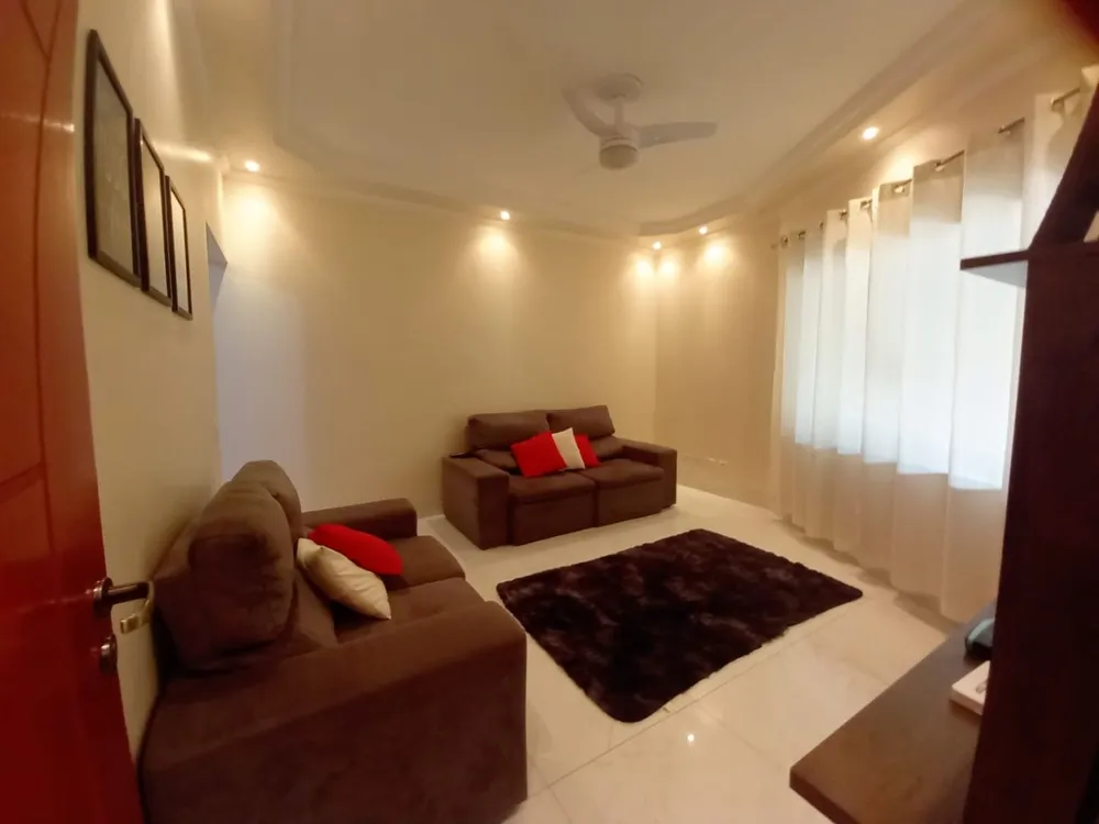 Casa, 3 quartos, 180 m² - Foto 1