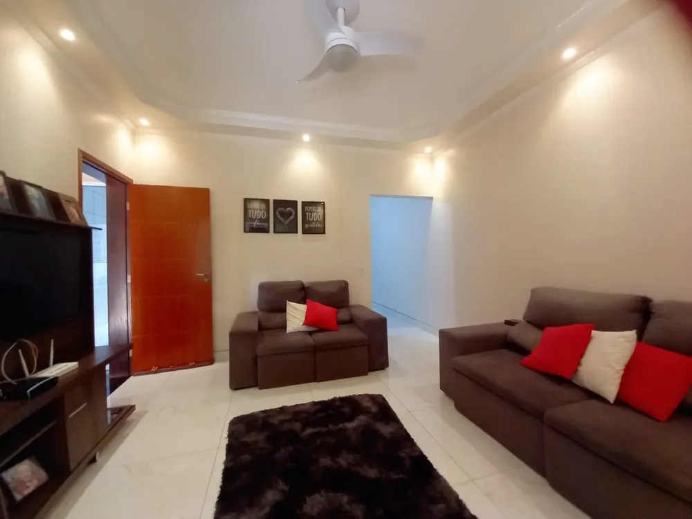 Casa, 3 quartos, 180 m² - Foto 2