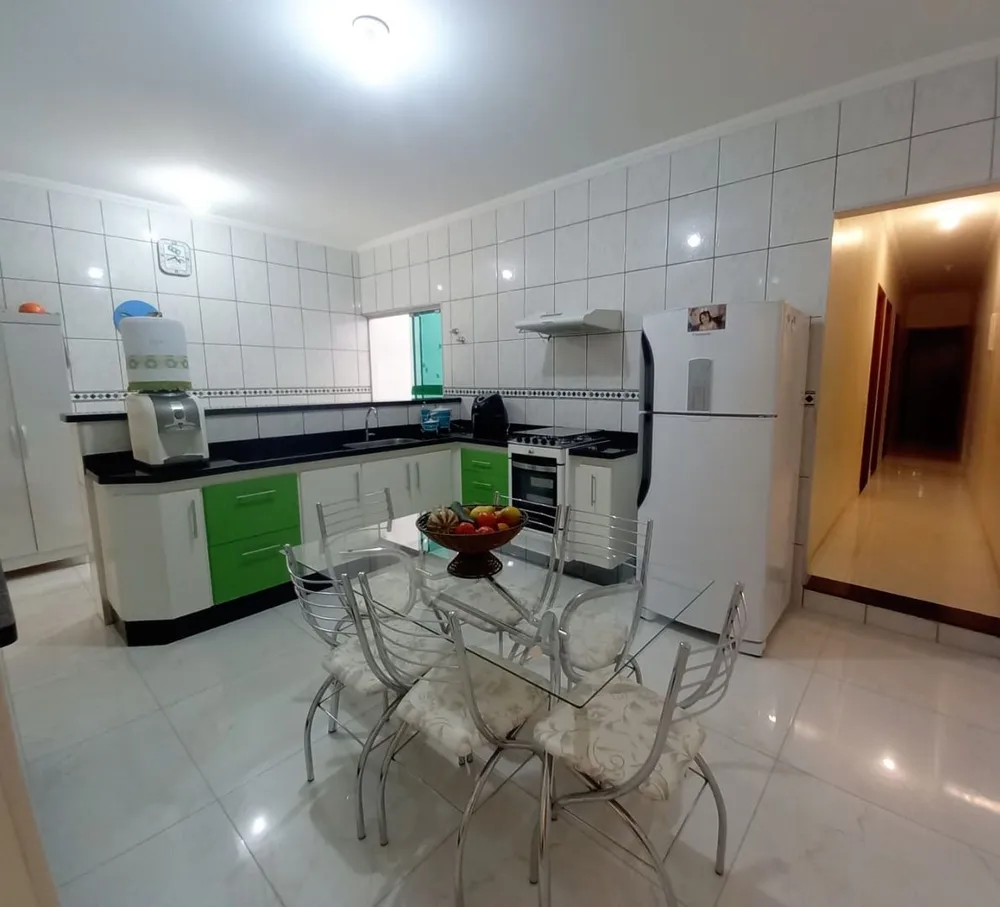 Casa, 3 quartos, 180 m² - Foto 4