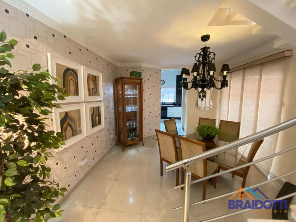 Casa, 3 quartos, 200 m² - Foto 3
