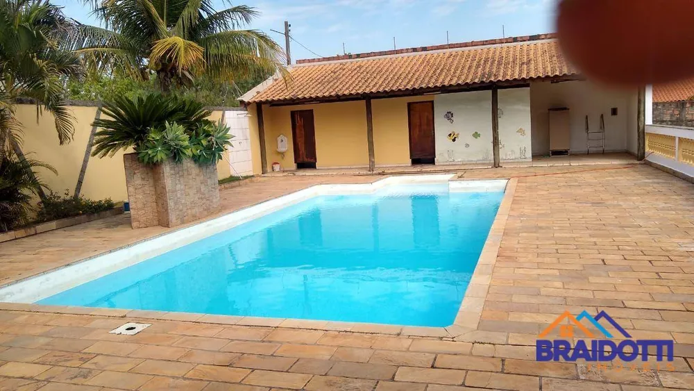 Chácara, 2 quartos, 2800 m² - Foto 1