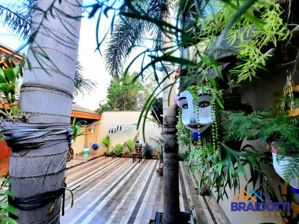 Casa, 4 quartos, 284 m² - Foto 2