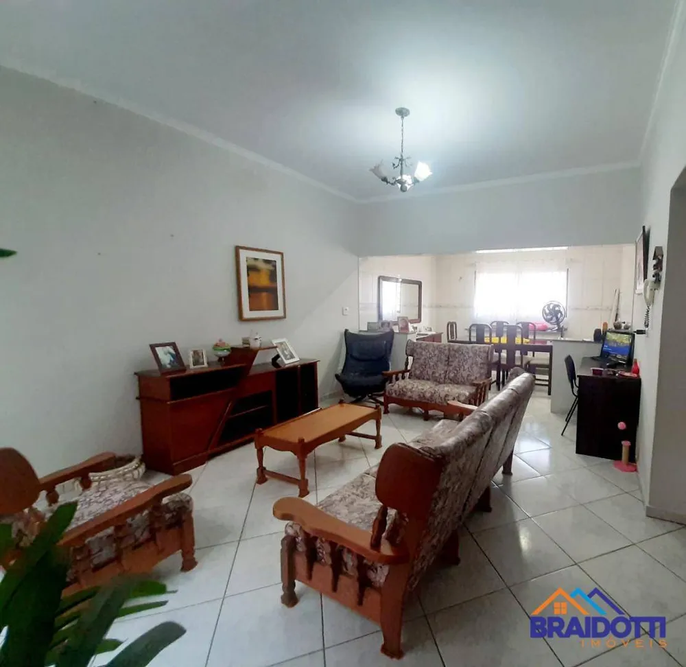 Casa, 4 quartos, 216 m² - Foto 3