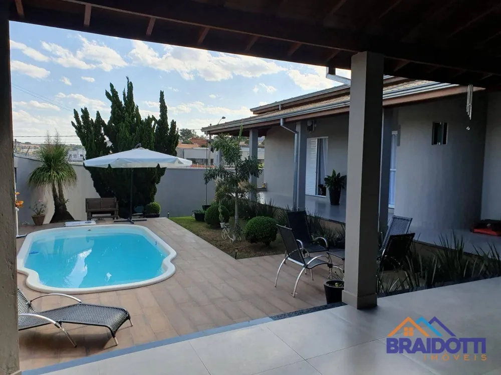 Casa, 3 quartos, 207 m² - Foto 3