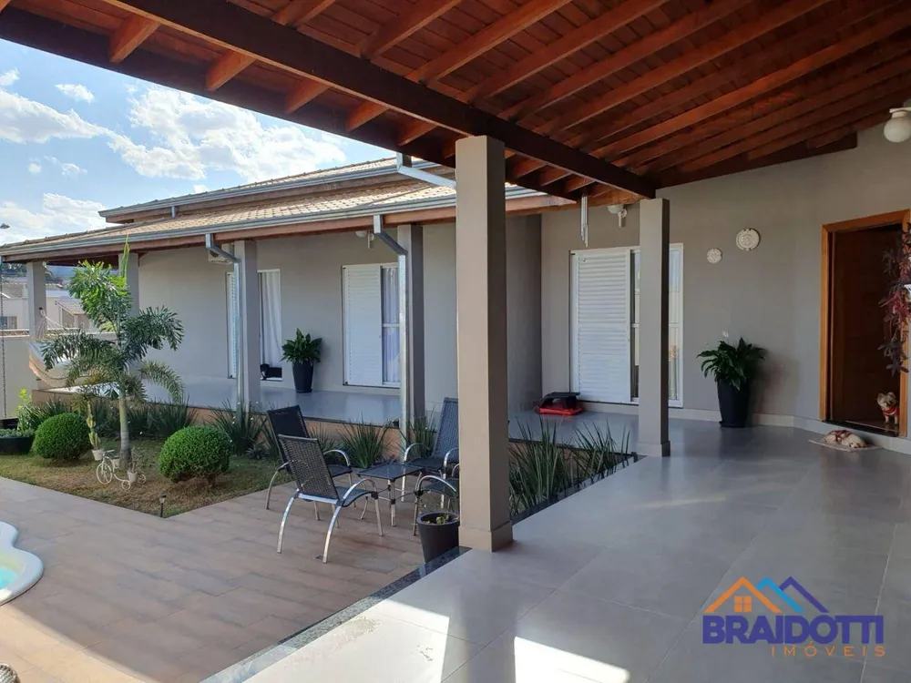 Casa, 3 quartos, 207 m² - Foto 4