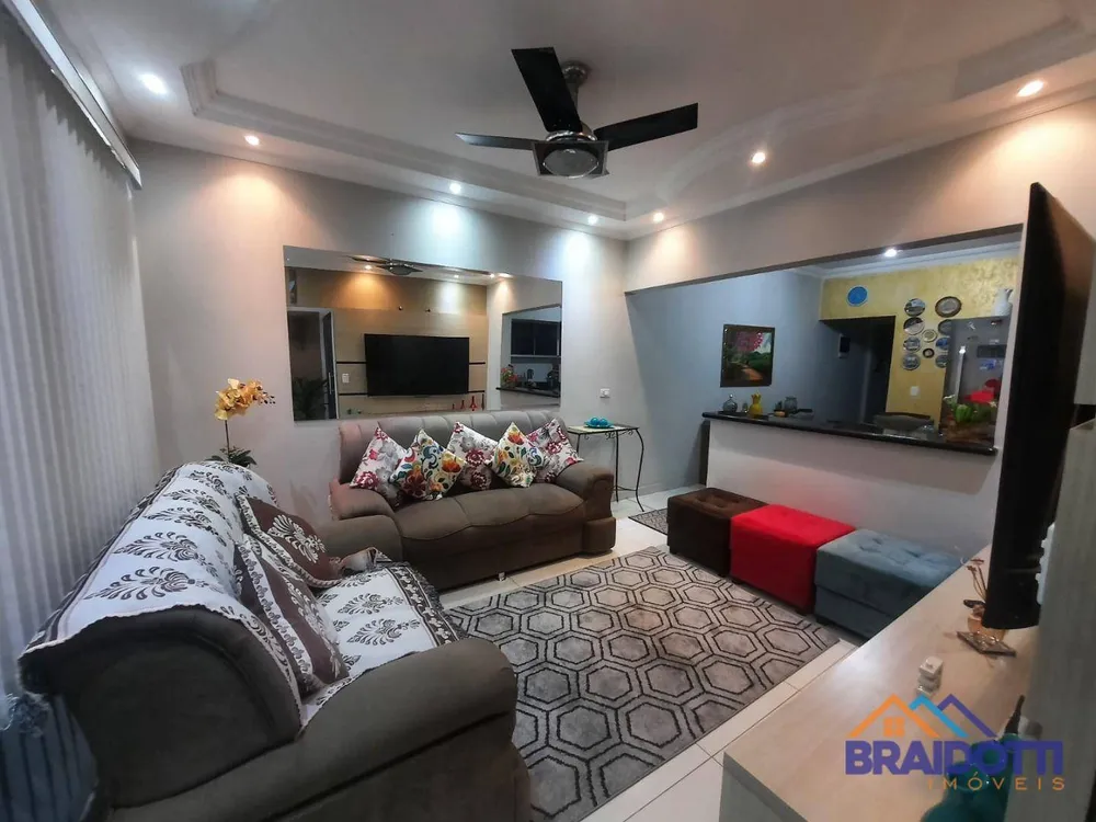 Casa, 3 quartos, 130 m² - Foto 1