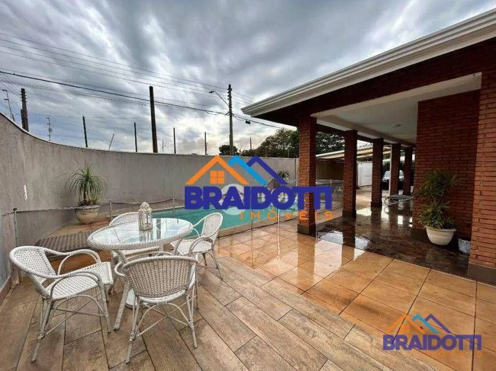 Casa, 3 quartos, 208 m² - Foto 3