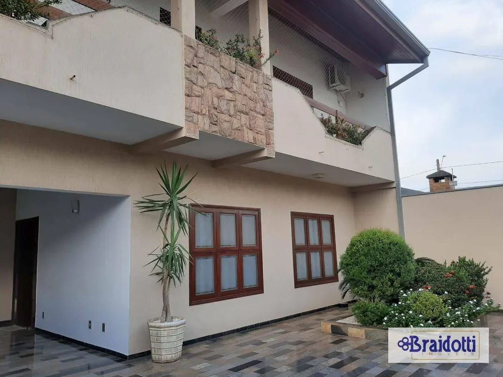 Casa, 3 quartos, 303 m² - Foto 2
