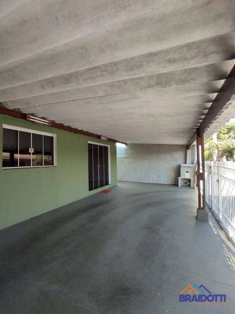 Casa, 3 quartos, 192 m² - Foto 2