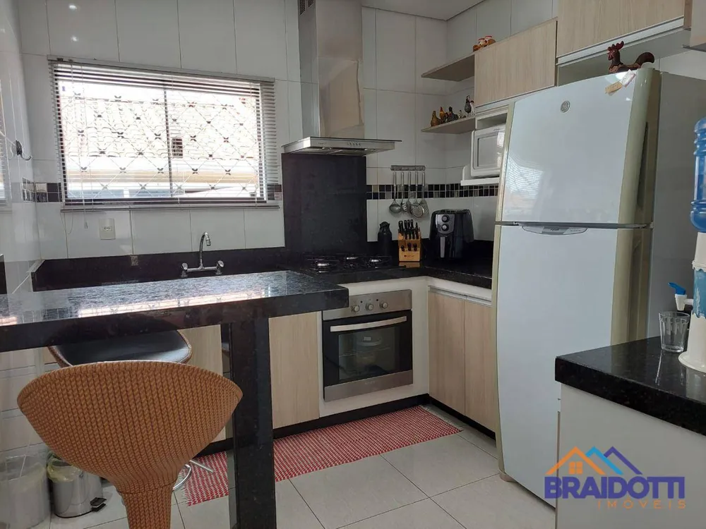 Casa, 3 quartos, 163 m² - Foto 1