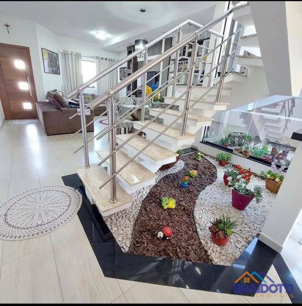 Casa, 3 quartos, 202 m² - Foto 2