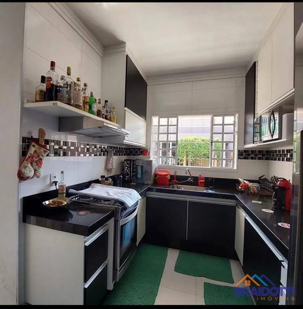 Casa, 3 quartos, 202 m² - Foto 4