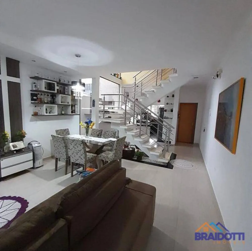 Casa, 3 quartos, 202 m² - Foto 3