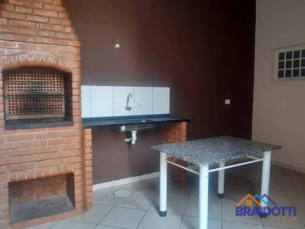 Casa, 3 quartos, 133 m² - Foto 2