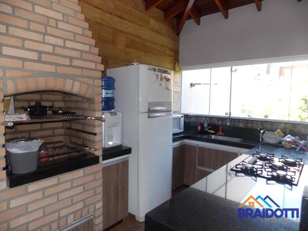 Casa, 3 quartos, 225 m² - Foto 3