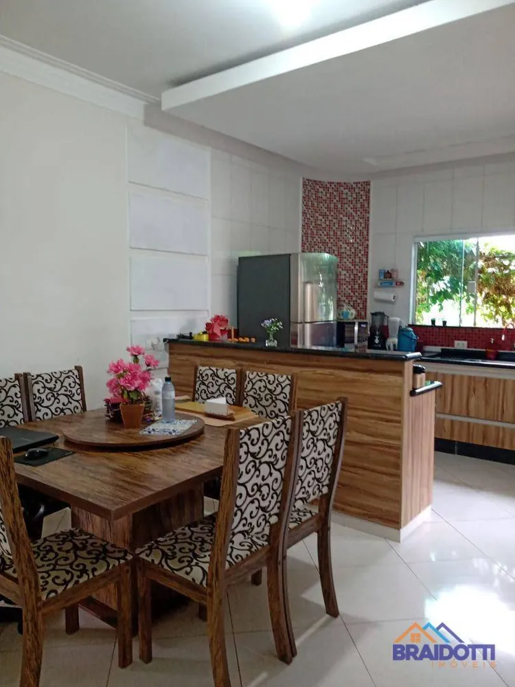 Casa, 3 quartos, 136 m² - Foto 3