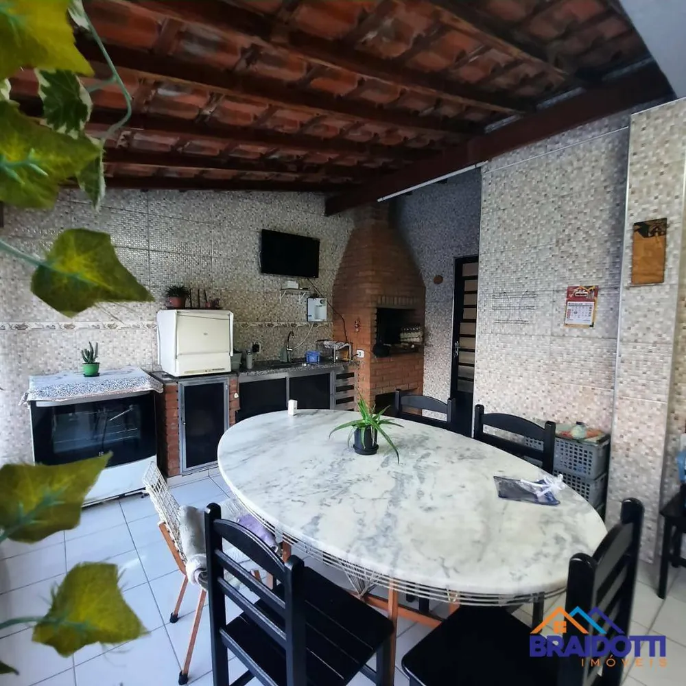 Casa, 3 quartos, 300 m² - Foto 3