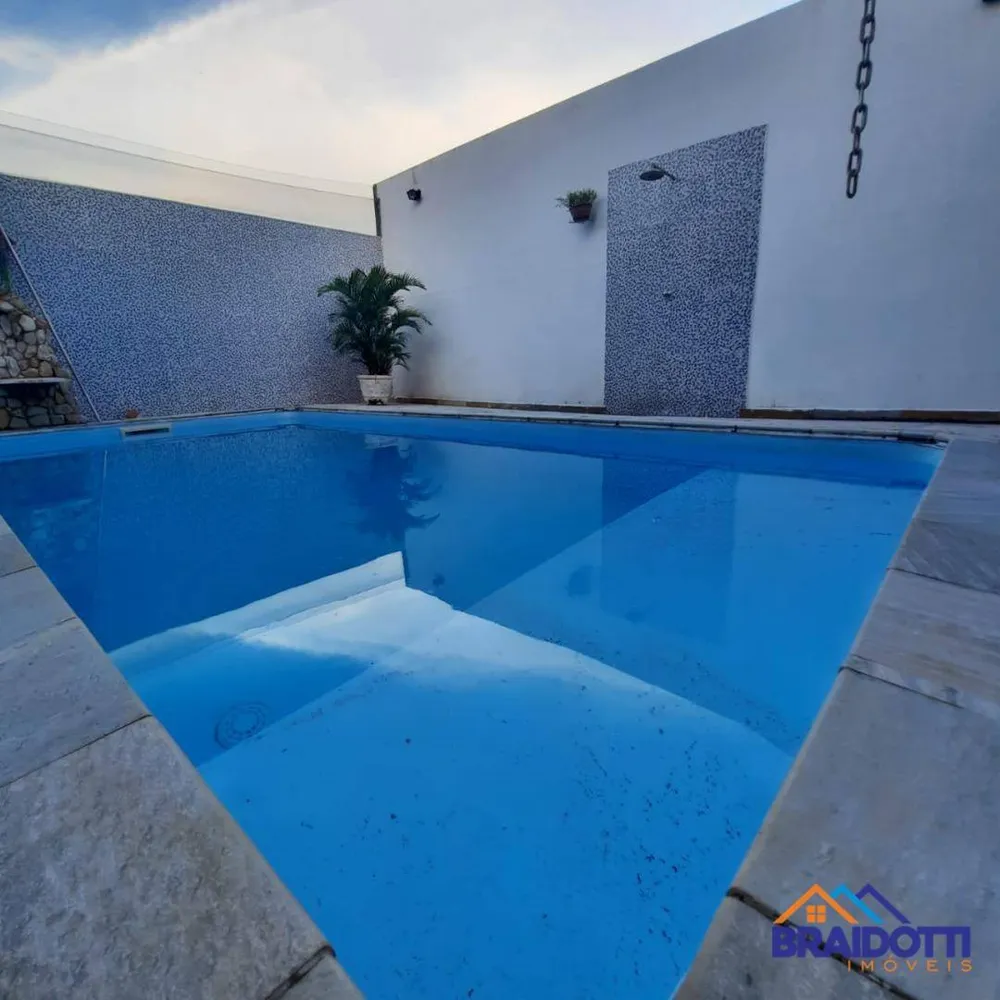 Casa, 3 quartos, 300 m² - Foto 1