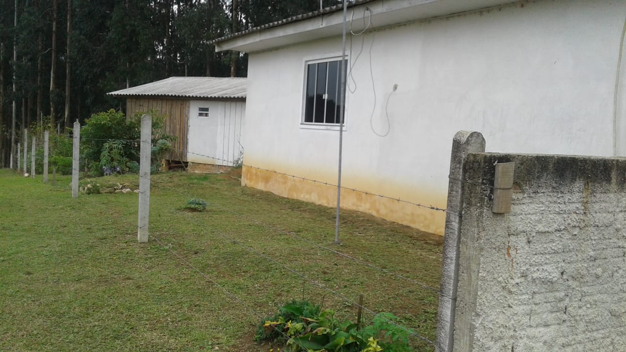 Casa à venda com 2 quartos, 100m² - Foto 4