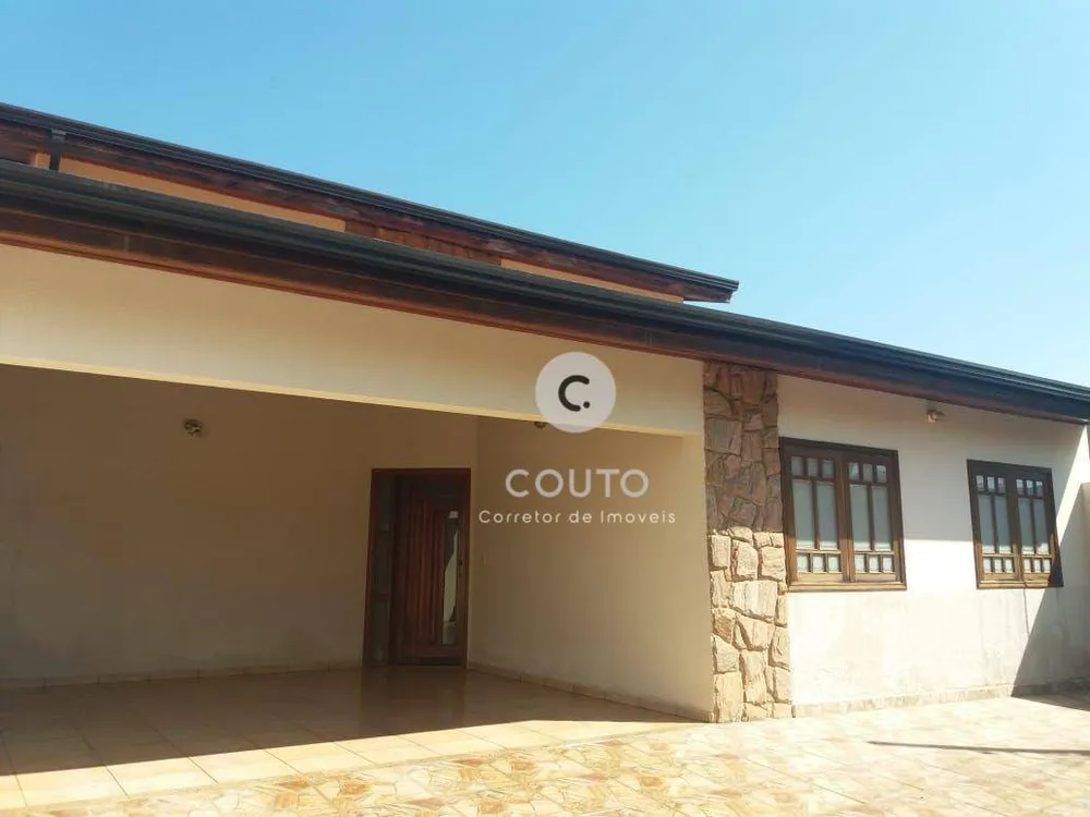Casa, 4 quartos, 272 m² - Foto 1