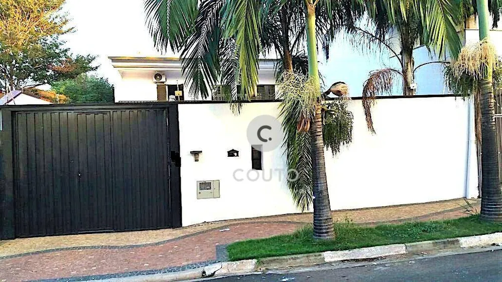 Casa, 3 quartos, 227 m² - Foto 1