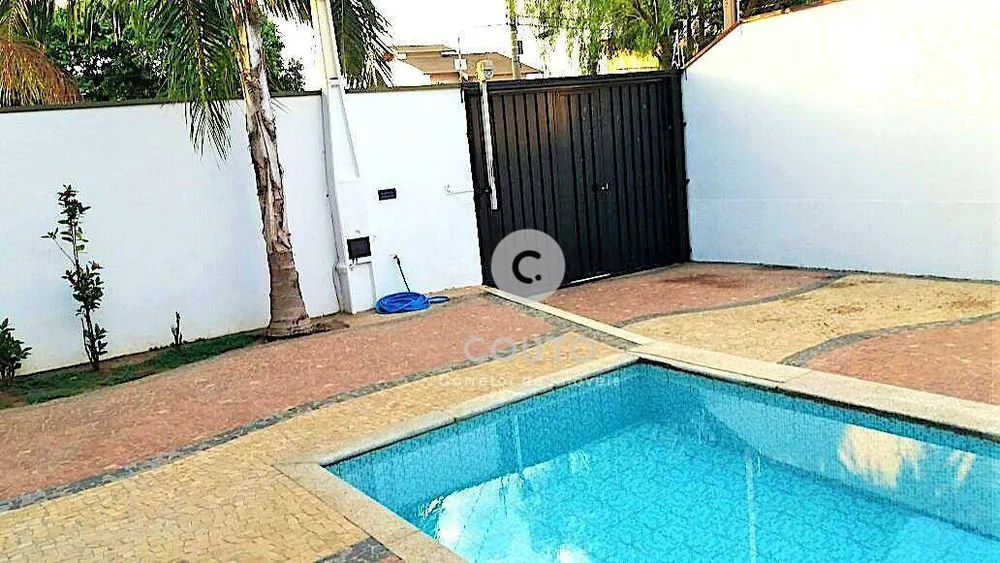 Casa, 3 quartos, 227 m² - Foto 2