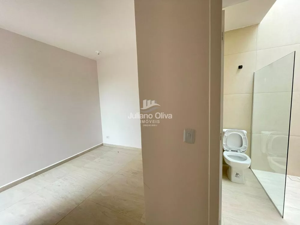 Casa à venda com 3 quartos, 60m² - Foto 13