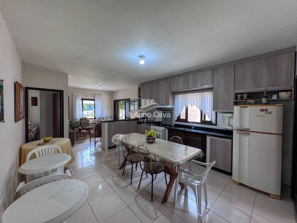 Casa à venda com 3 quartos, 145m² - Foto 8