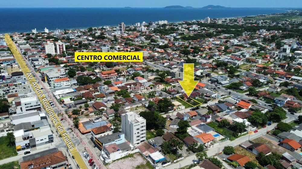Casa à venda com 3 quartos, 114m² - Foto 1