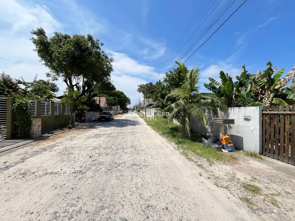 Casa à venda com 3 quartos, 114m² - Foto 2