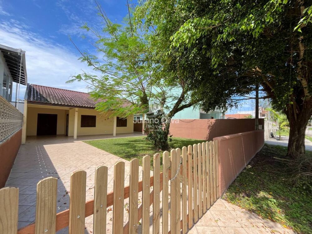 Casa, 3 quartos, 134 m² - Foto 1