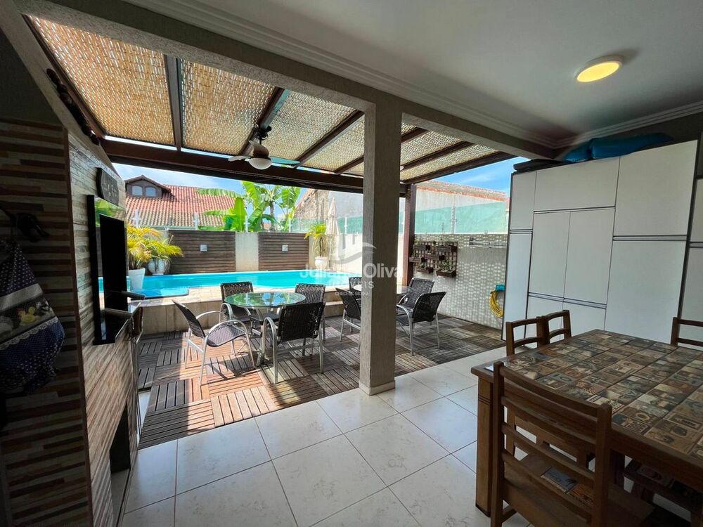Casa à venda com 2 quartos, 90m² - Foto 17
