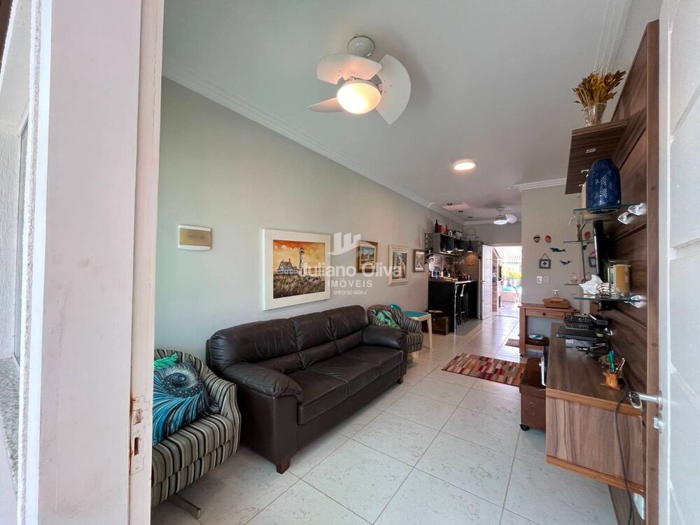 Casa à venda com 2 quartos, 90m² - Foto 5