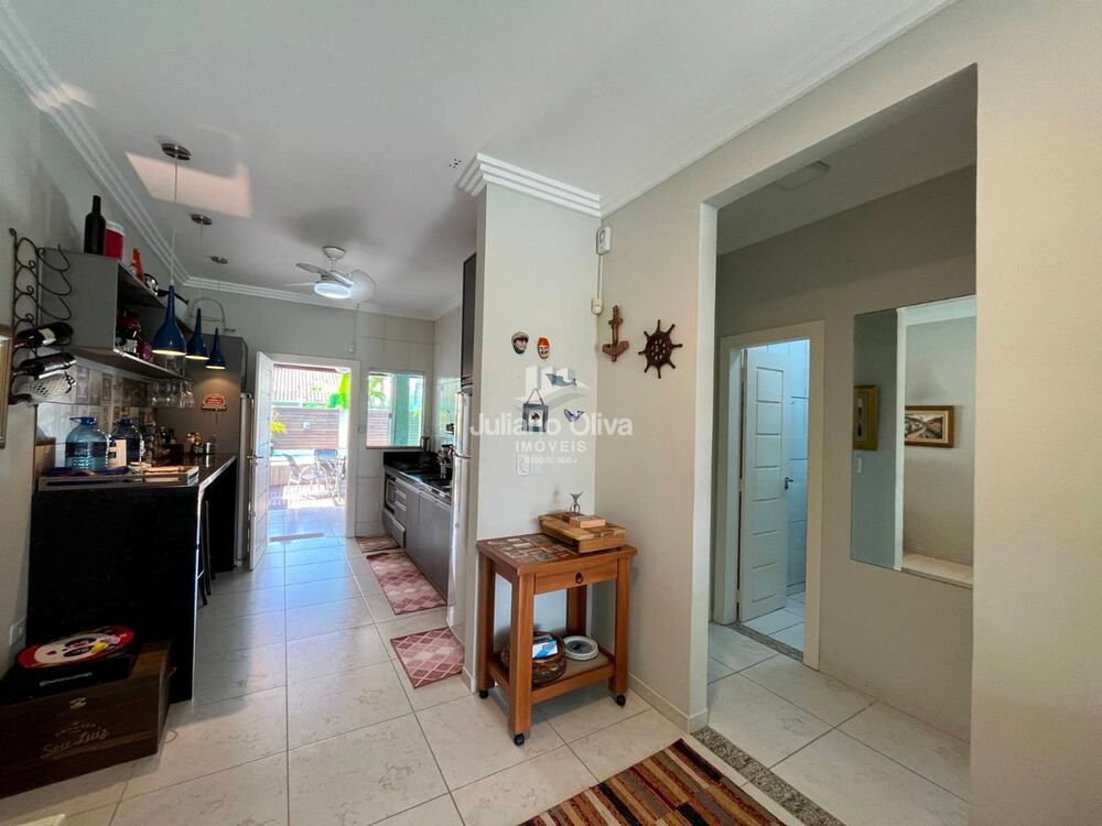 Casa à venda com 2 quartos, 90m² - Foto 16