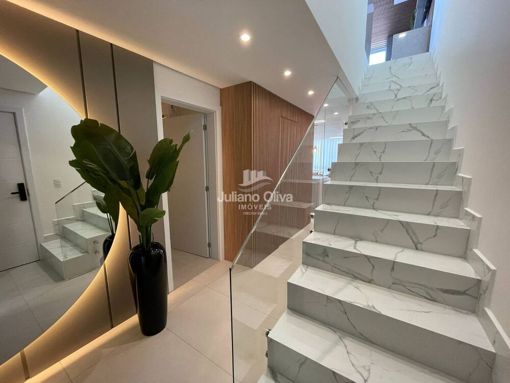 Apartamento, 3 quartos, 166 m² - Foto 2