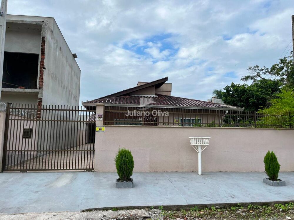 Casa, 3 quartos, 168 m² - Foto 2